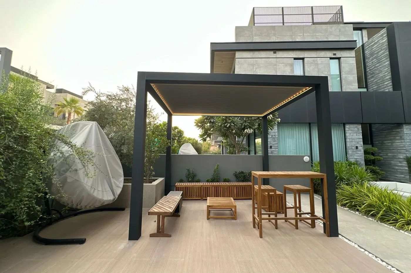 Sierra Pergola Emerald Hills